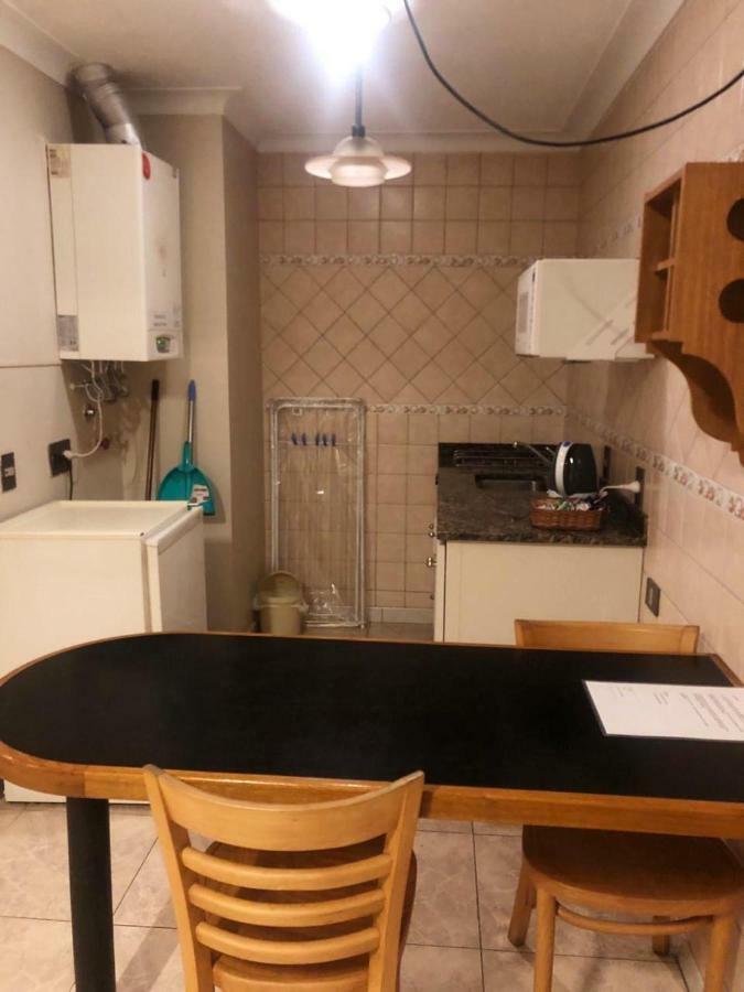 Departamento céntrico Mendoza-Reina Victoria Apartamento Exterior foto